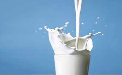 406x250Raw-Milk1.jpg