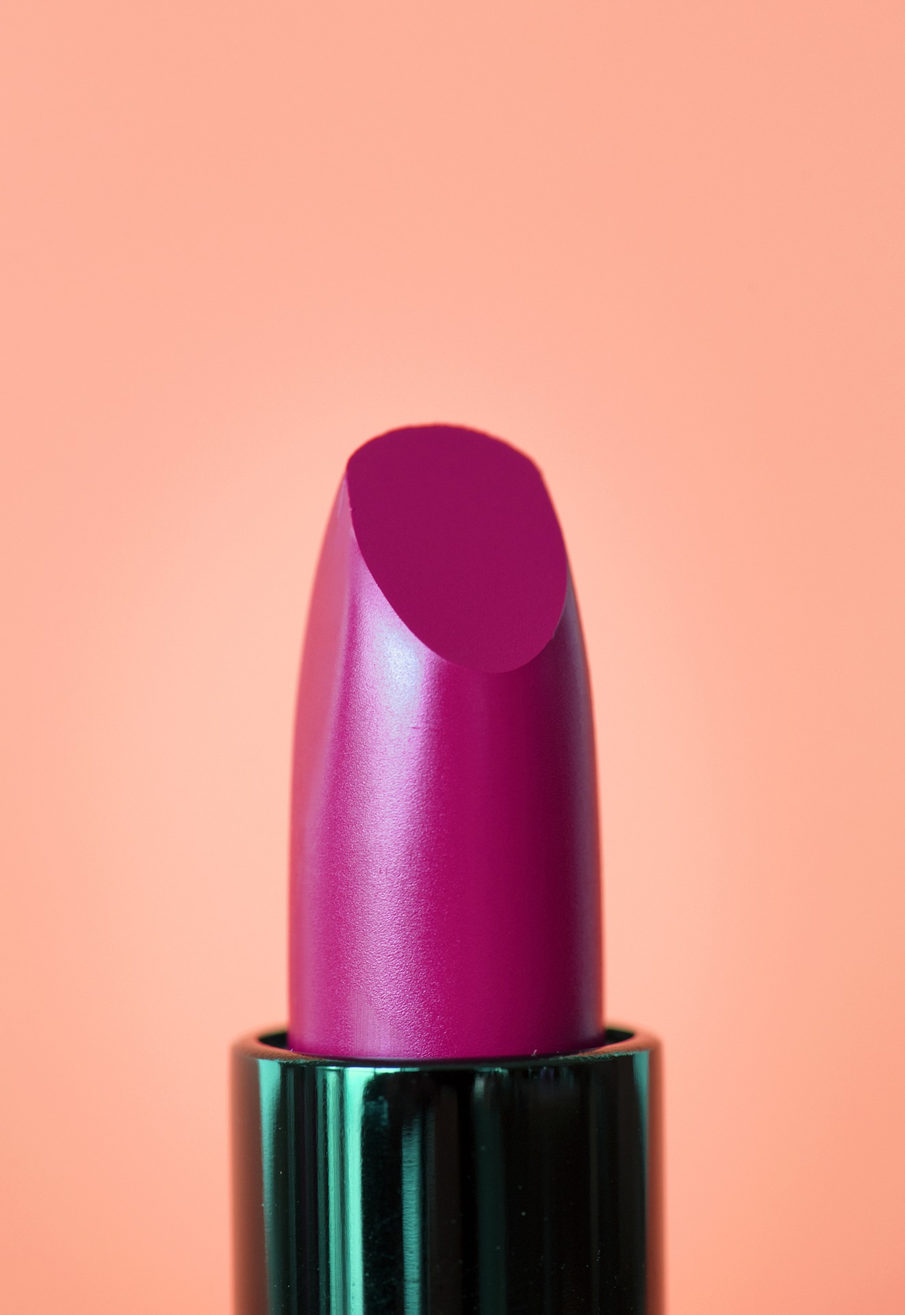 lipstick-3292555_1920.jpg