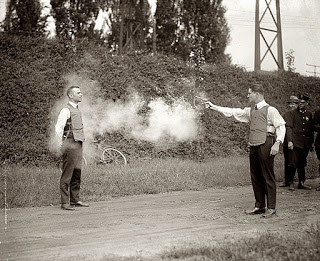 512px-Testing_bulletproof_vest_1923.jpg
