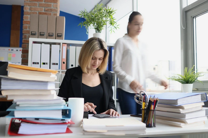 Manual Contract and Document Drafting Results in Mistakes Manual Contract and Document Drafting Results in Mistakes