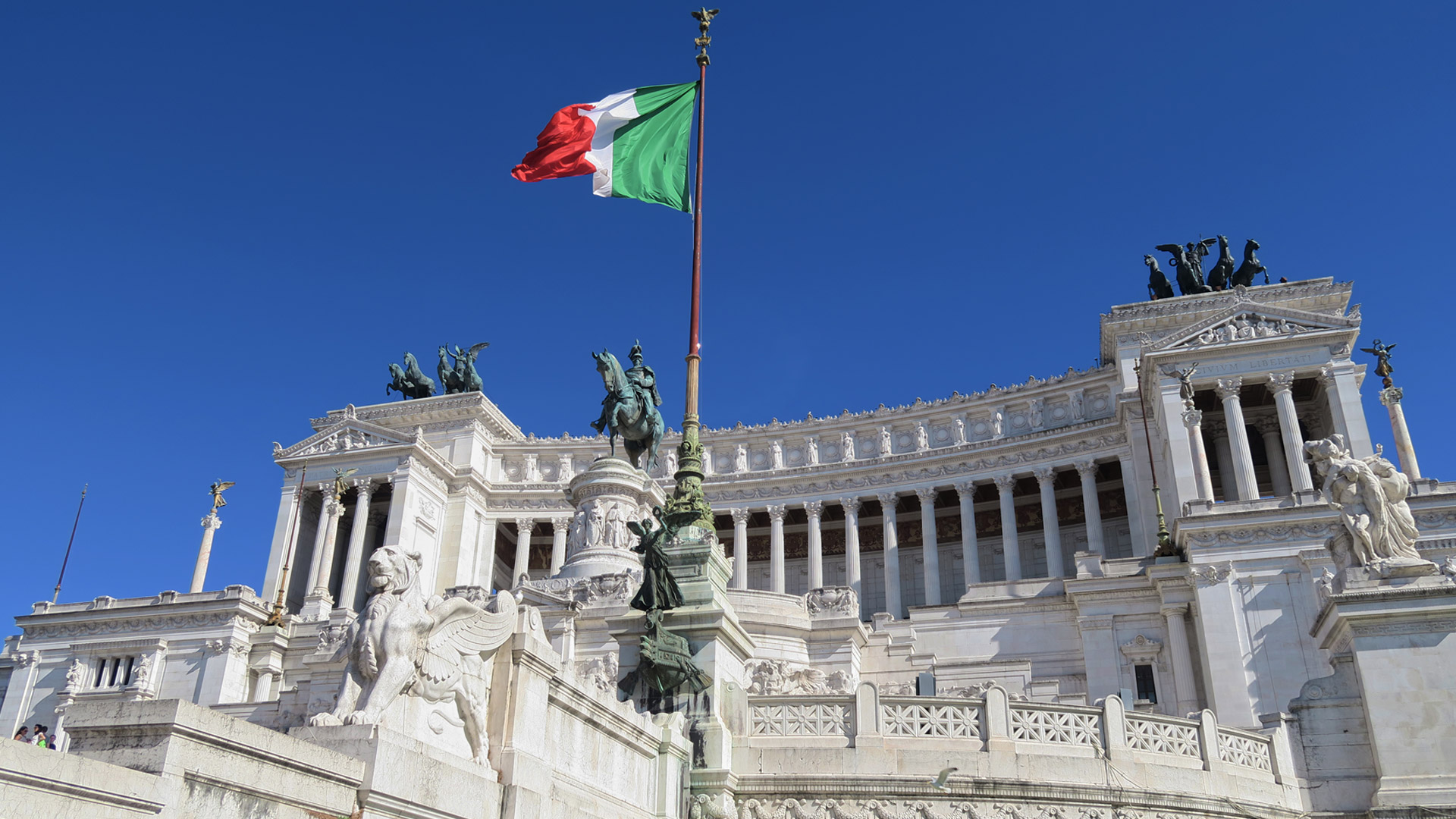 Monument_Rome_Parliament_S_0568_PPT